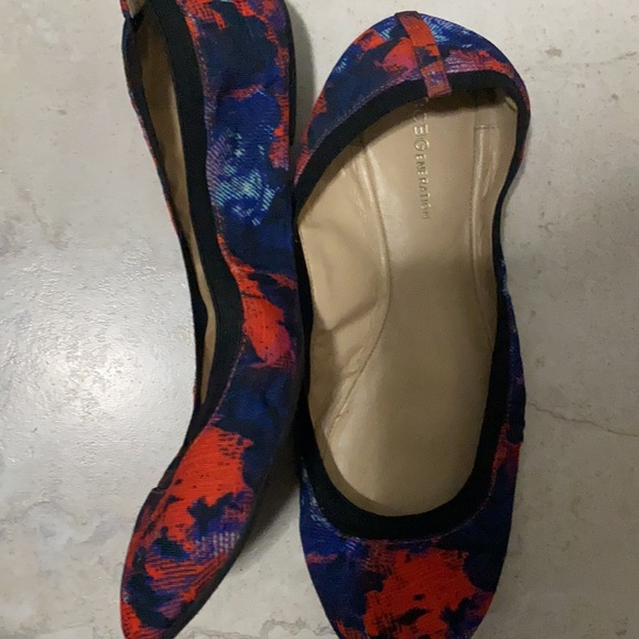 Bcbg never worn flats - Picture 2 of 3